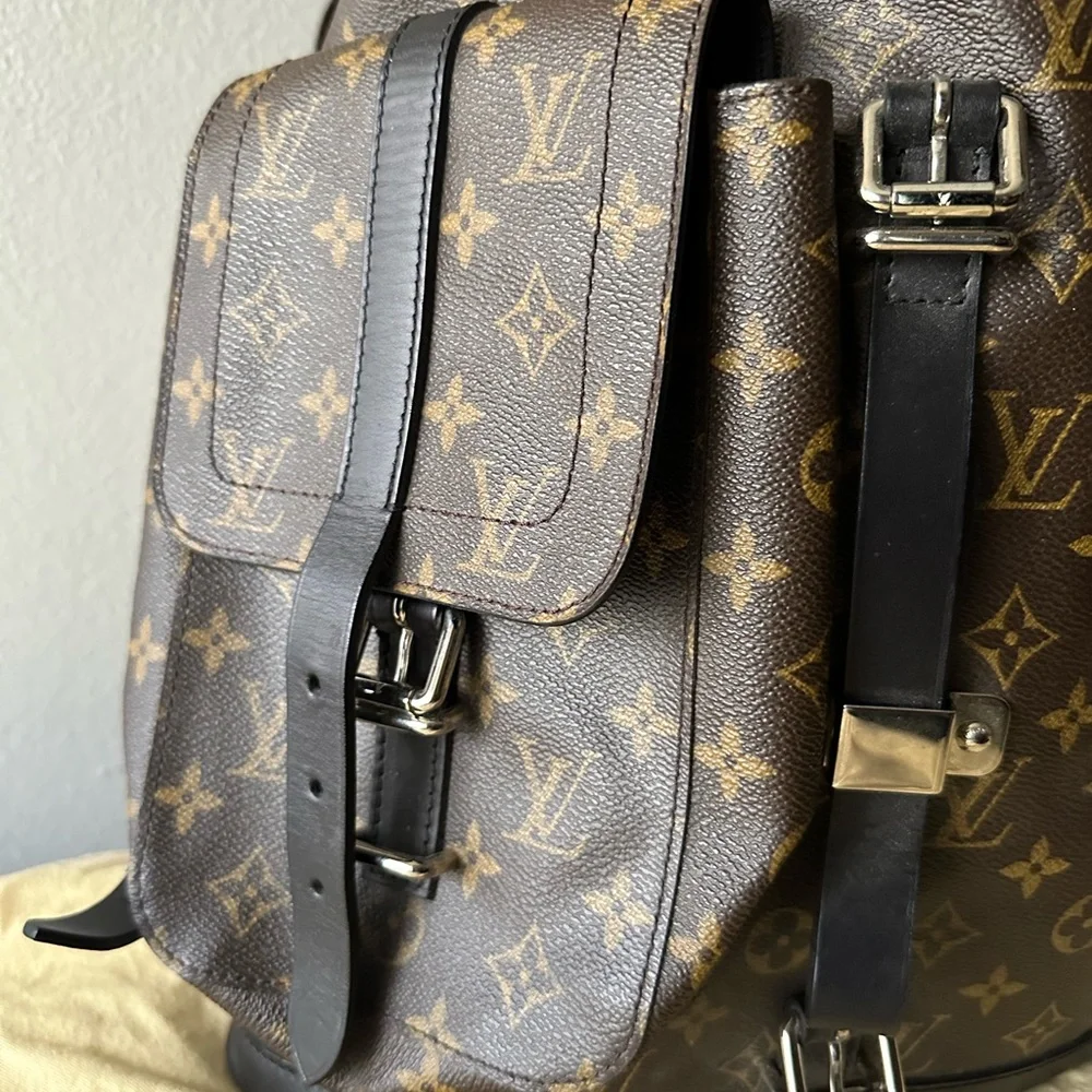 Louis Vuitton Rare Authentic Christoper Monogram Backpack Runway 2004 - Picture 5 of 13